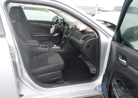 2021 Chrysler 300 Touring from USA, damaged, VIN 2C3CCAAG4MH538275